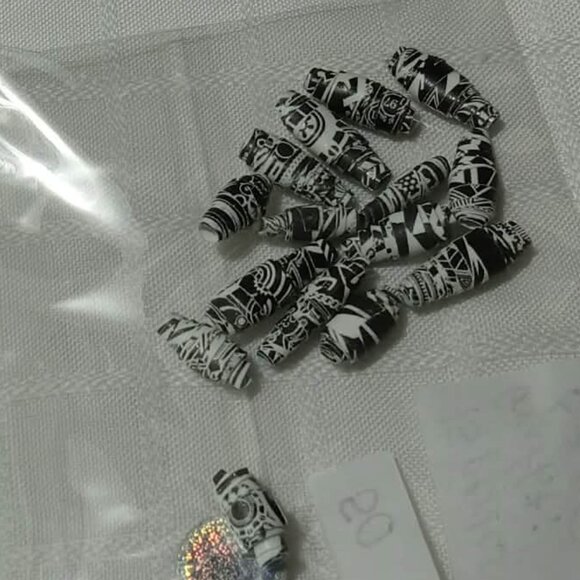 One-of-a-kind handmade/hand rolled paper beads/jewelry making/craft supplies/DIY - Picture 2 of 4